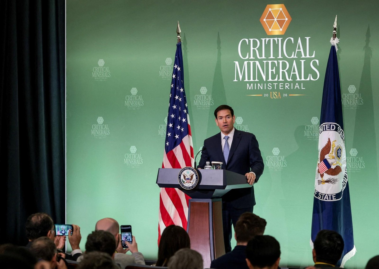 El canciller de Estados Unidos dijo que no tienen "un acuerdo ni nada concretado" con Argentina sobre la deportación de inmigrantes