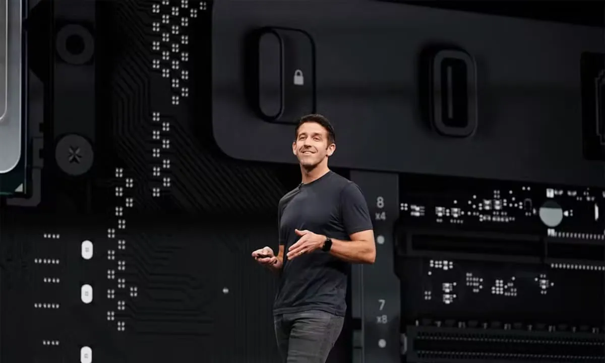 Quién es John Ternus, el sucesor de Tim Cook en Apple