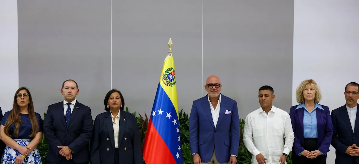 Diálogo en Venezuela: el chavismo y la oposición acordaron las bases de la negociación y continuarán las conversaciones