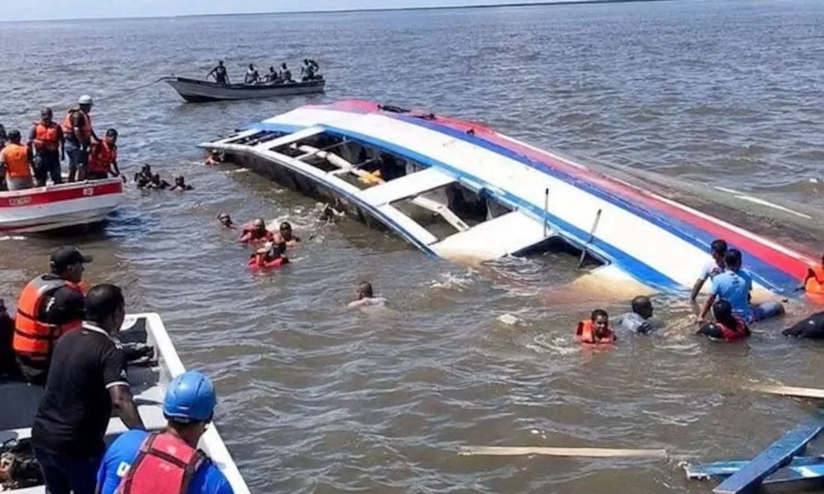 Un ferry se hundió en minutos frente a Guyana con más de un centenar de pasajeros: al menos 41 muertos