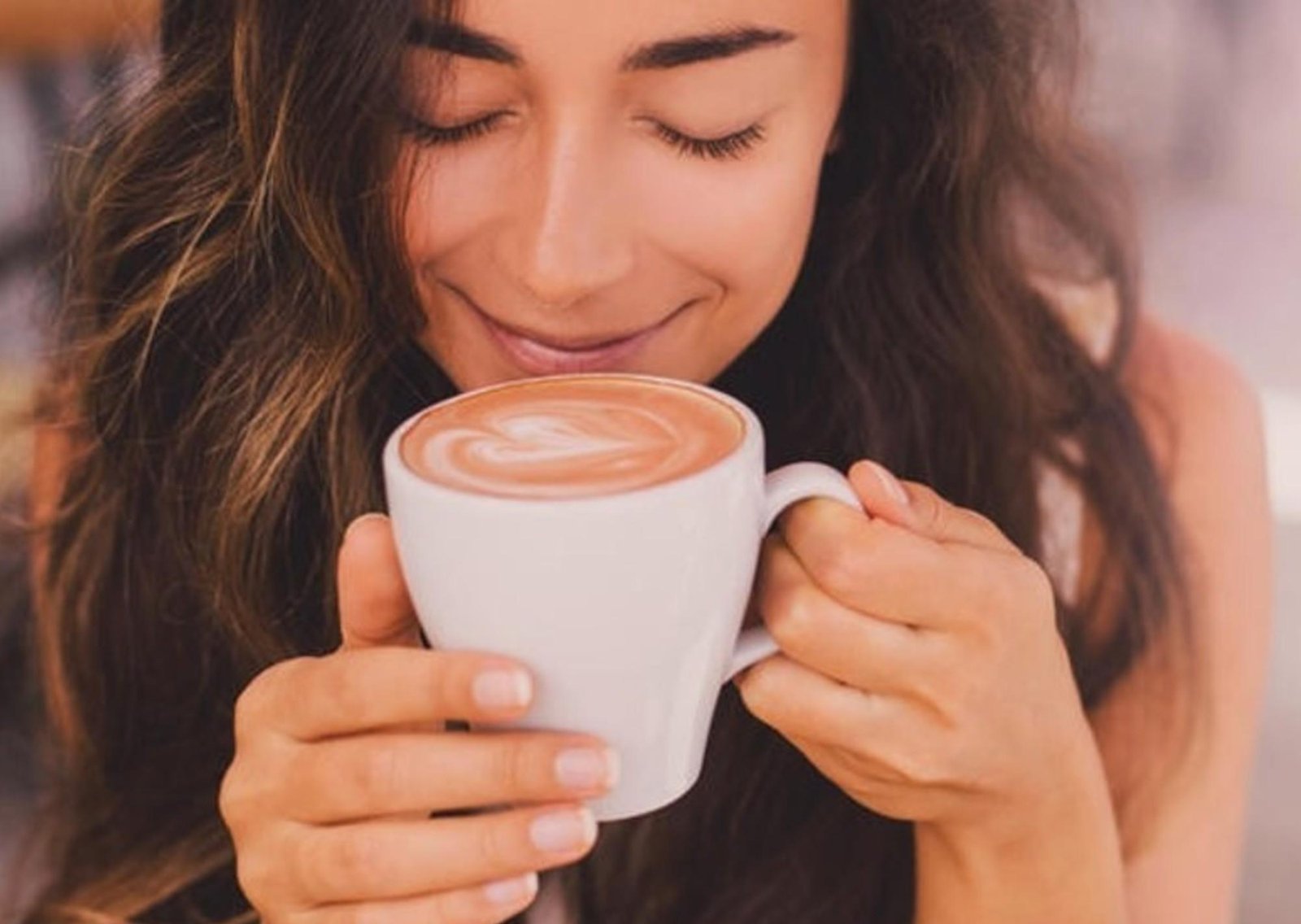 Hígado graso: según estudios, quienes beben dos o tres tazas de café al día presentan un grado menor de padecer fibrosis frente a quienes no consumen la infusión