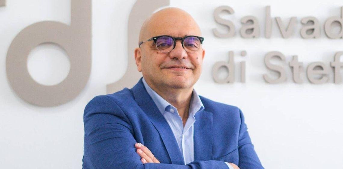 Salvador Di Stefano advirtió que si la gente compra dólares habrá más recesión