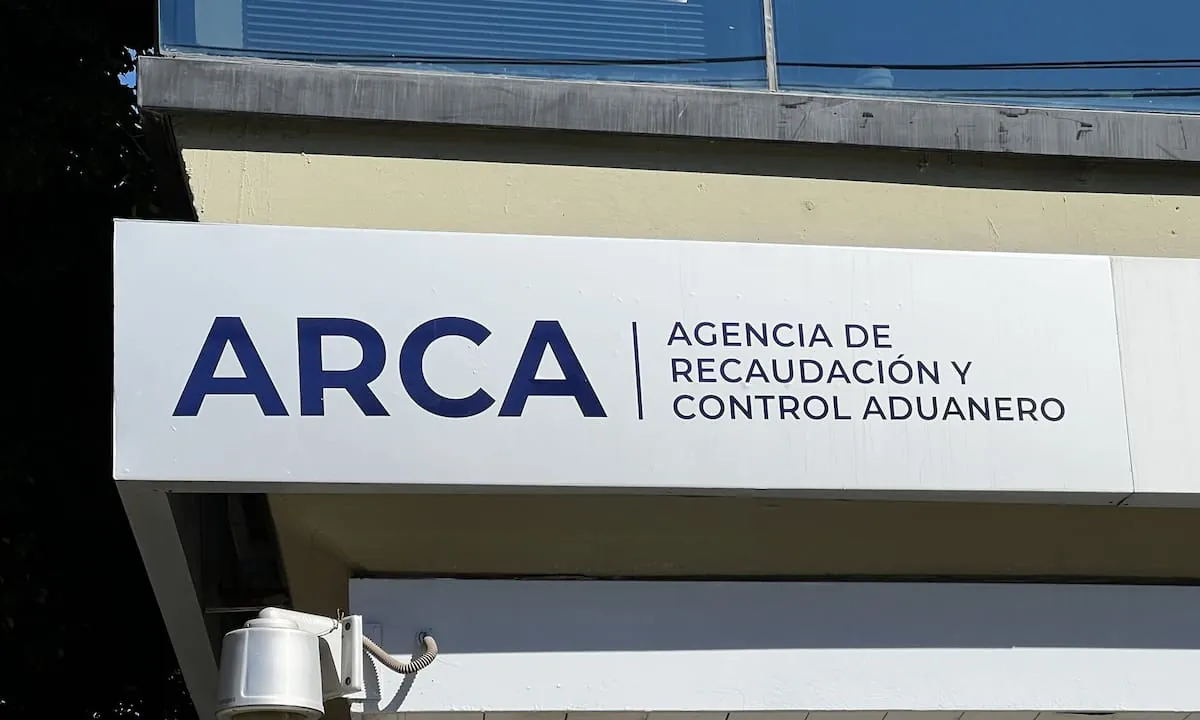 La recaudación cayó 7,4% en junio tras el rebote de mayo