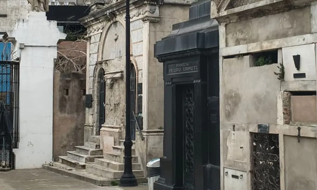 La Ciudad dio de baja la licitación para instalar un gift shop en el Cementerio de la Recoleta