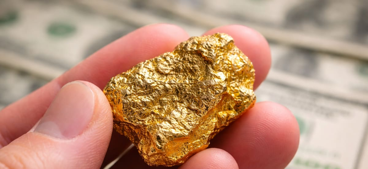 Todos lo tiran a la basura, pero contiene oro de 22 quilates y puede valer miles de dólares