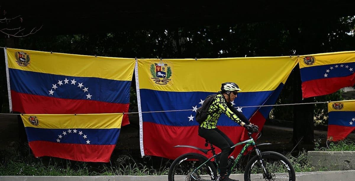 "¿Dónde está Martínez?", venezolano del Corinthians en plena tormenta