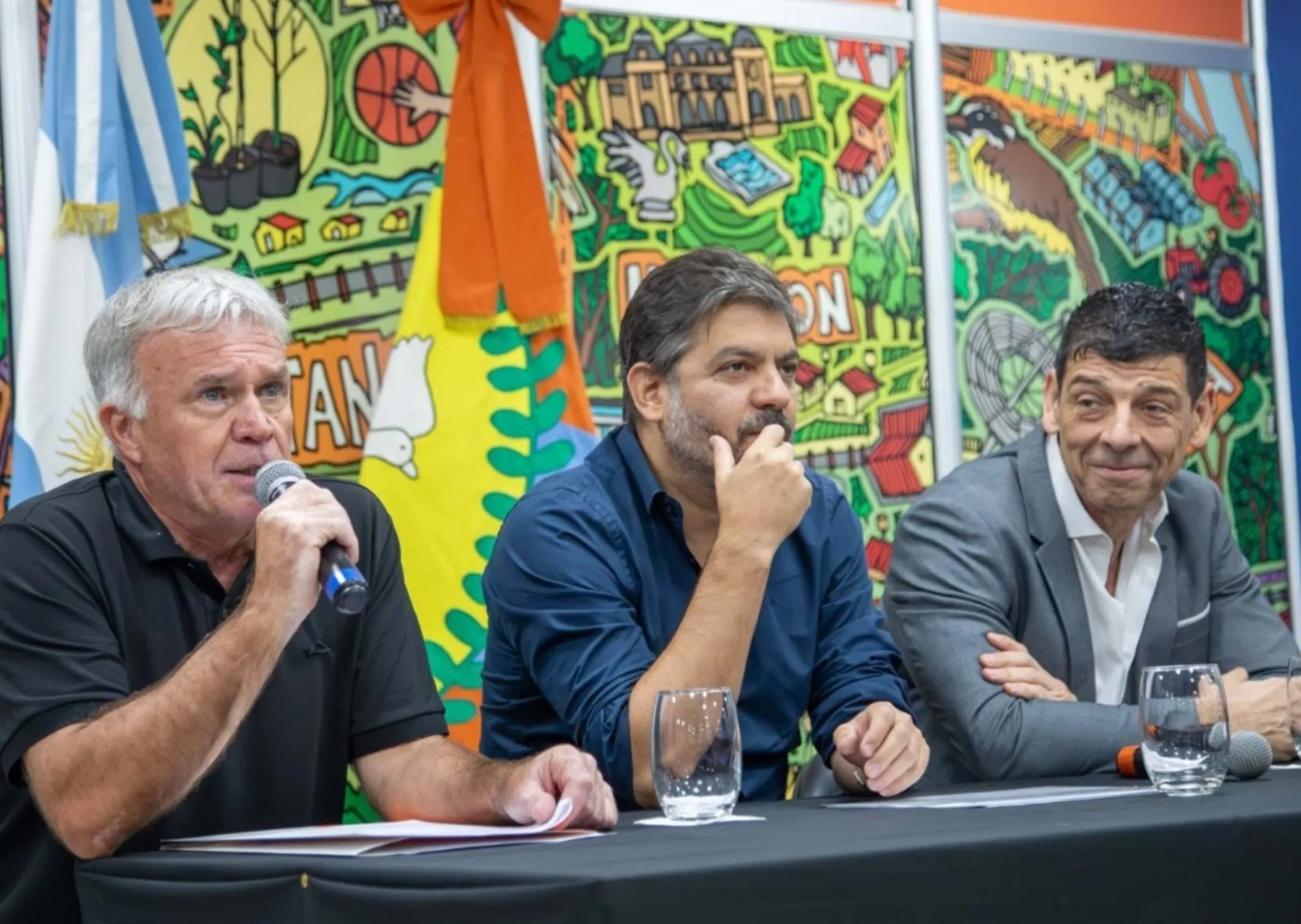 Otro capítulo de la interna: la mano derecha de Kicillof dijo que "la gente de Quilmes quiere ser de Berazategui" y el entorno de Mayra Mendoza salió a cruzarlo