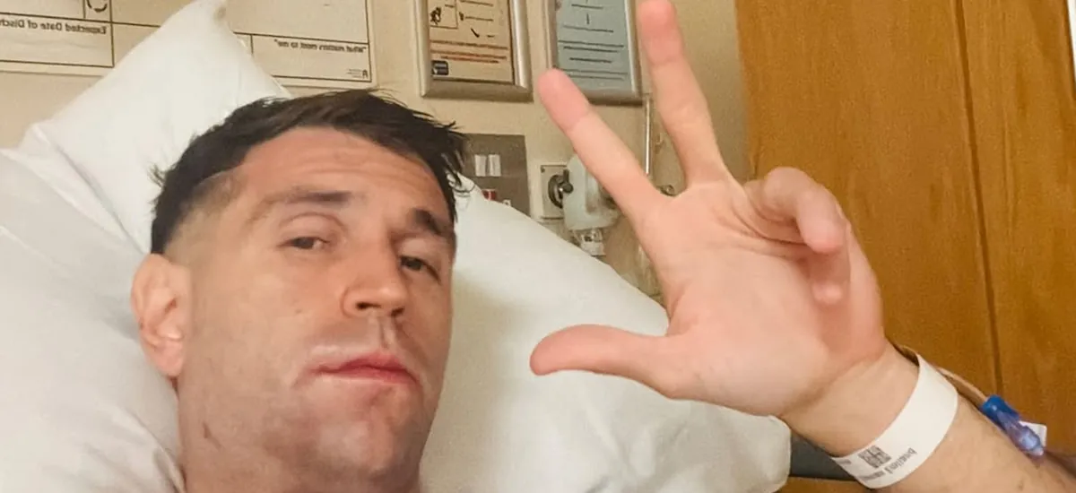 El mensaje del Dibu Martínez desde el hospital que llevó alivio después del brutal golpe que recibió en el partido del Chelsea
