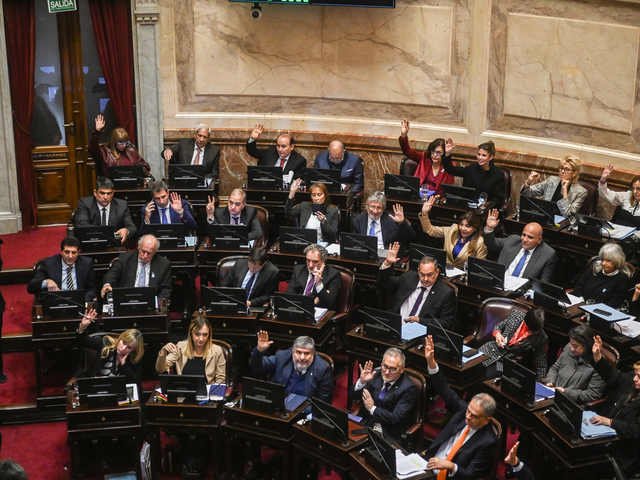 Derrumbe histГіrico del PJ en el Senado: queda con 28 bancas, su nГєmero mГЎs bajo desde 1993