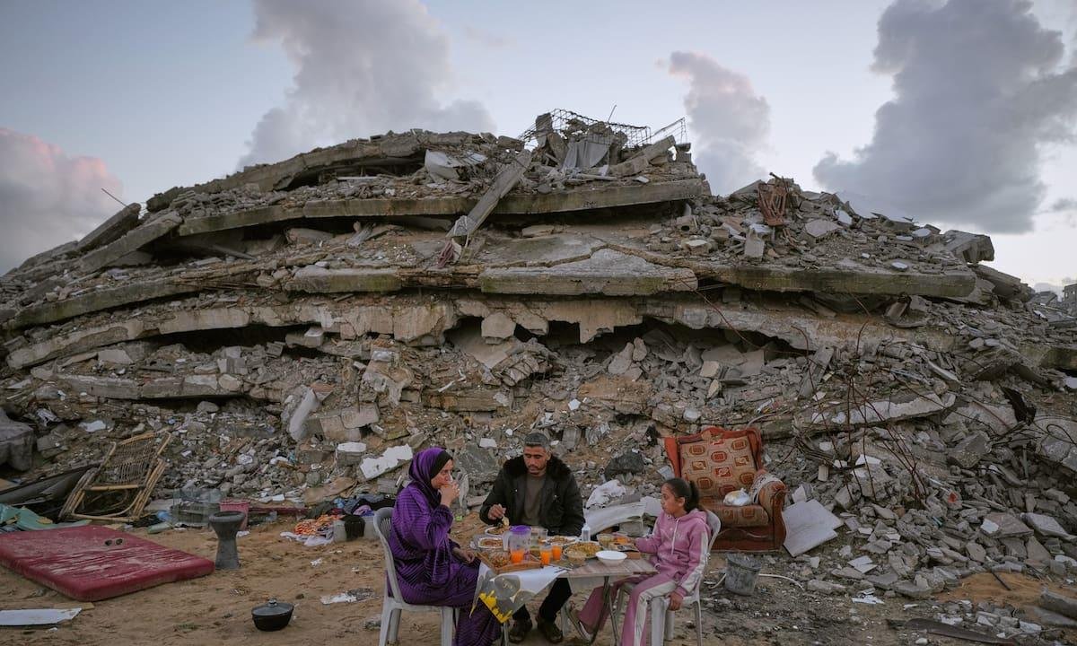 El Ramadán se convierte en tiempo de duelo tras ataque israelí que arrasó a toda una familia en Gaza