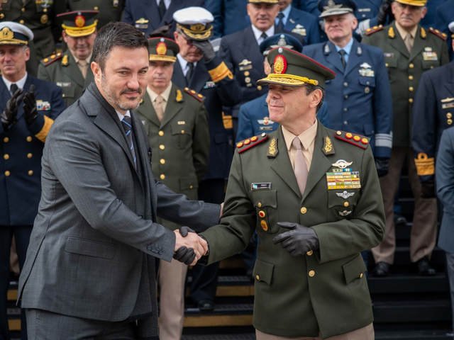 Luis Petri defendiГі la designaciГіn de Presti: вЂњA los kirchneristas les gustaba poner Montoneros; a nosotros, militaresвЂќ
