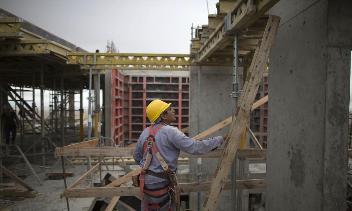 Escala salarial de la Uocra: cuánto ganan los albañiles y obreros de la construcción en febrero de 2026