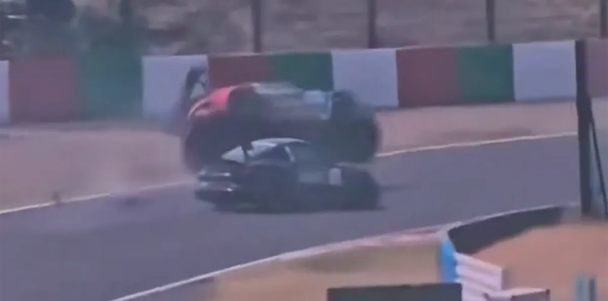 El tremendo accidente en la Porsche Cup que obligó a retrasar el GP de Japón: un auto voló por el aire