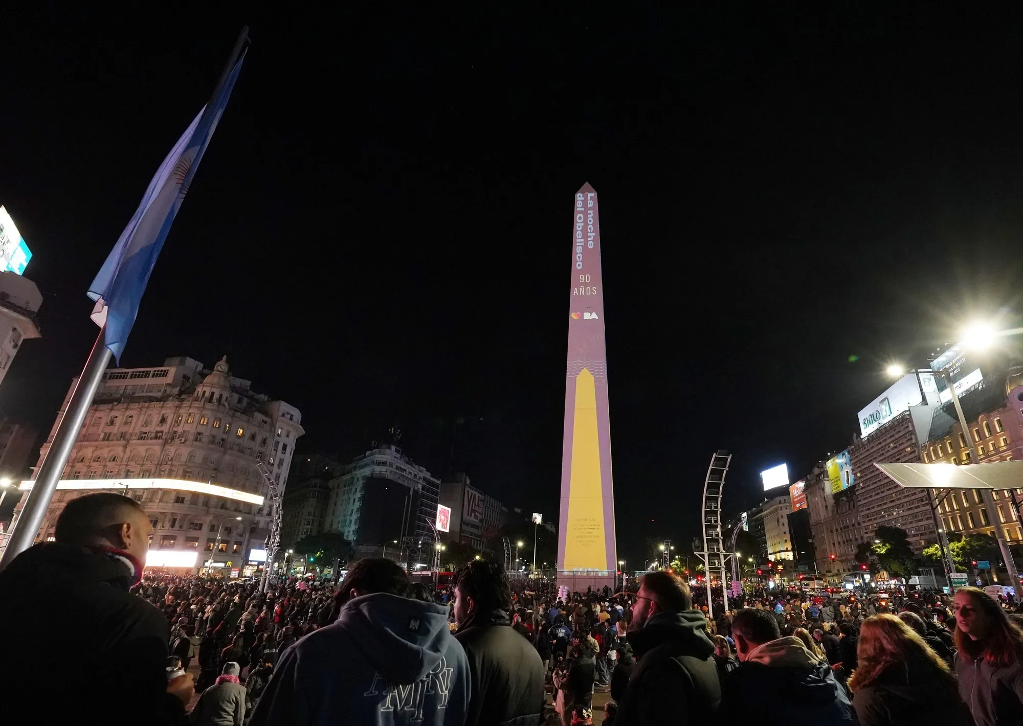 Festejos por los 90 años del Obelisco: un repaso histórico con shows en vivo y la avenida Corrientes como peatonal