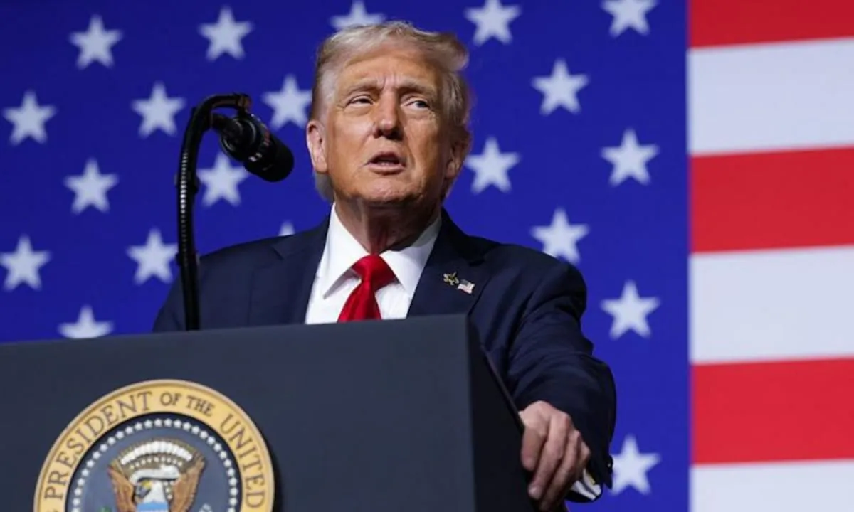 Trump pide al Smithsonian instalar estatuas de George Washington y una exposición