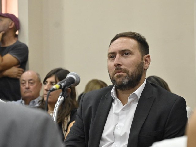 Un concejal K de BahГ­a Blanca se negГі al test de alcoholemia y debiГі renunciar a su banca