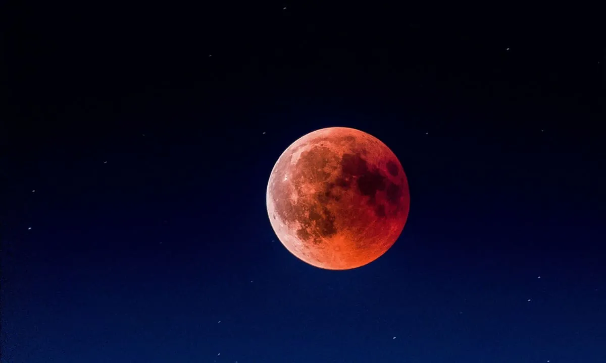 Cuál es el horario del eclipse lunar del 28 de agosto