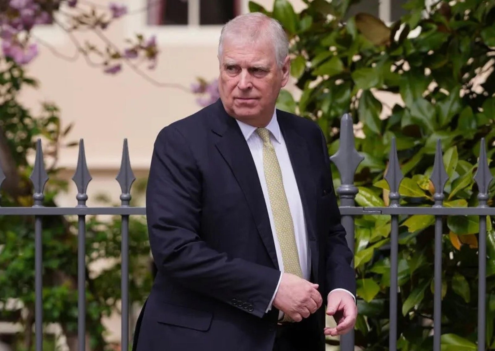 El primer ministro inglés insta al ex príncipe Andrés a testificar ante el Congreso sobre los vínculos con Epstein