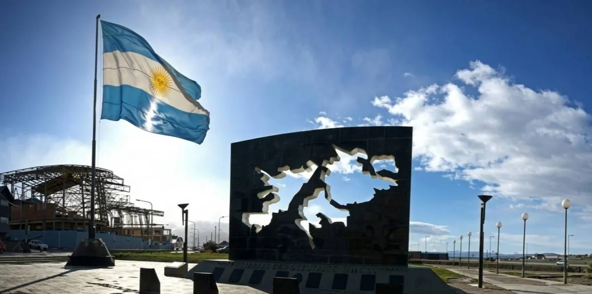 Un prestigioso medio británico instó al Reino Unido a reabrir las negociaciones con Argentina por las Malvinas