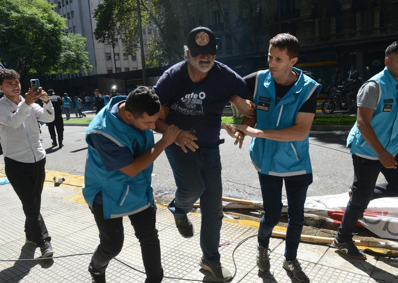 FATE: el Gobierno prepara una nueva reunión tras el desalojo de los manifestantes por la Policía