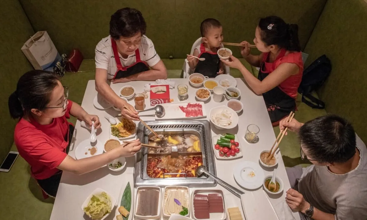 La insólita decisión que tomó una familia para que puedan vivir juntas cuatro generaciones