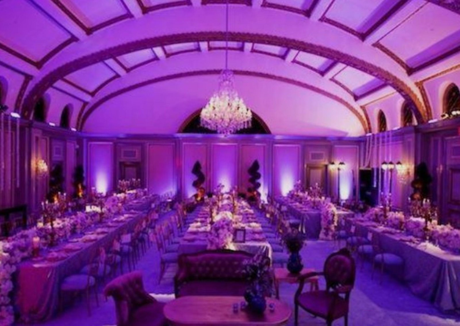 Millonaria busca alguien que la acompañe al teatro, cenas elegantes y eventos top