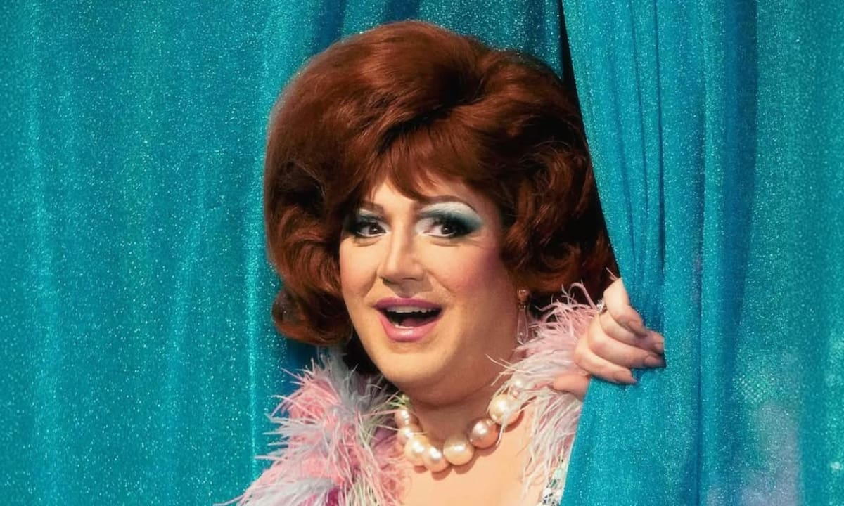 Un actor se bajó de la obra Hairspray, protagonizada por Damián Betular