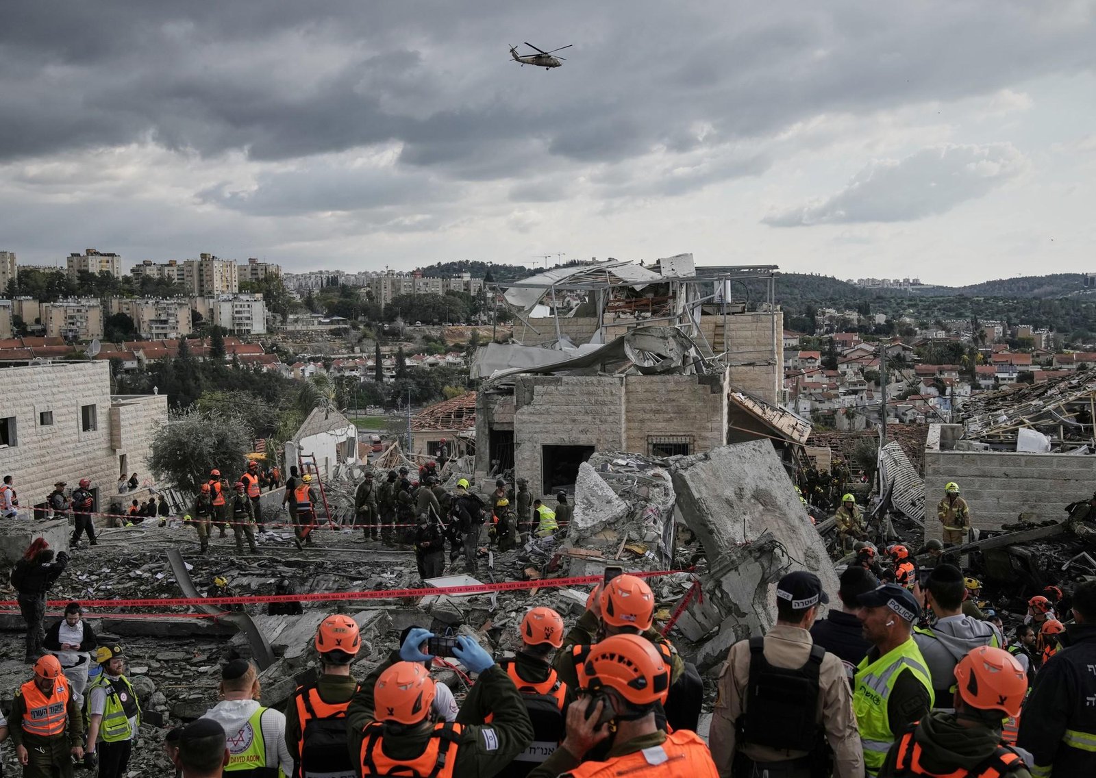 Nuevos bombardeos de Irán sobre Jerusalén tras la oleada de ataques que dejó 10 muertos