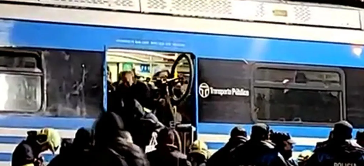 Una formación del tren Sarmiento arrolló a una mujer en la estación Liniers