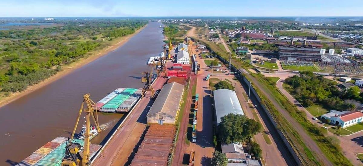 Desde Puerto Barranqueras se exportó aceite de girasol con destino a España - El Cronista