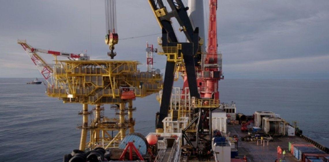 Tensión global: Irán declara “inseguro” el Estrecho de Ormuz y sacude el mercado petrolero