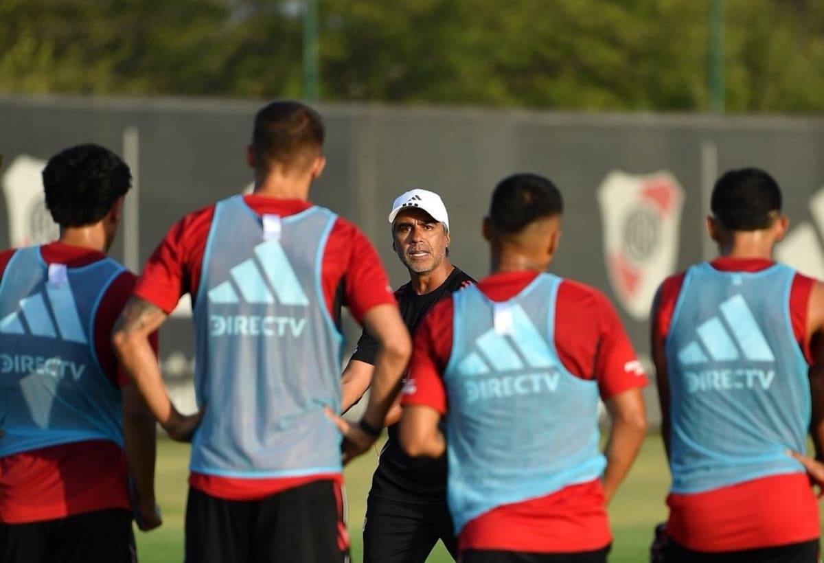 Mientras espera a Coudet, River buscará tres puntos vitales en Mendoza con DT interino
