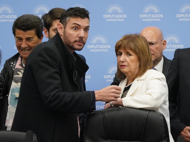 вЂњDesconectado de la realidadвЂќ: furiosa catarata de tuits contra Mauricio Macri de uno de los diputados que rompieron con el PRO