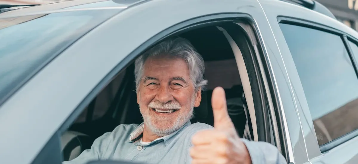 Se anula la licencia de conducir en Colombia: los adultos mayores de 65 años ya no podrán extender el carnet si no cumplen este requisito