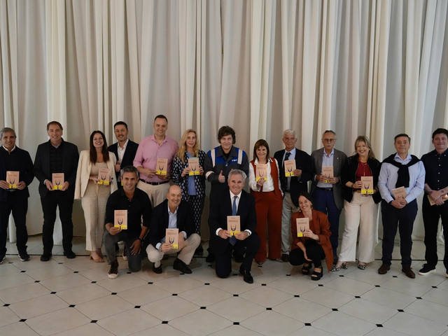 Milei reuniГі a su Gabinete en Olivos para cerrar filas y mostrar unidad en la previa al debate del Presupuesto en el Senado