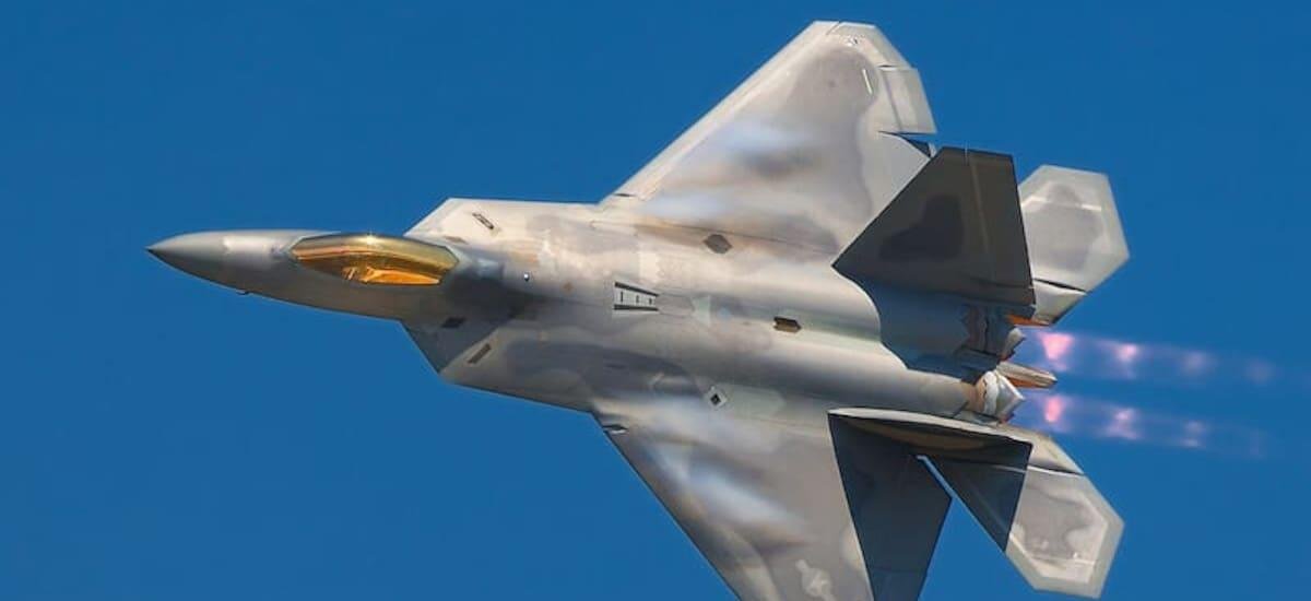 Los únicos ganadores de la guerra | Las empresas que ganan miles de millones de dólares con las invasiones militares