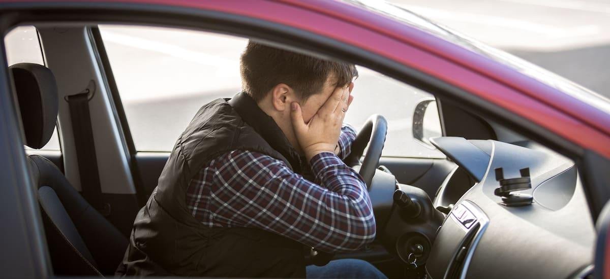 Malas noticias para los conductores: el Gobierno prohibirá tener más de un coche registrado por vivienda en estas localidades