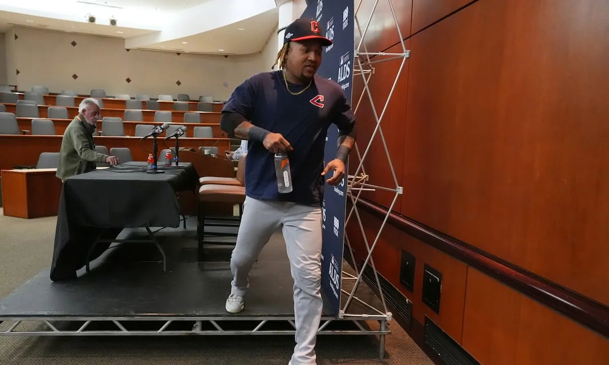 Medias Blancas buscan eliminar a Guardianes en casa, en la serie divisional de la Liga Americana