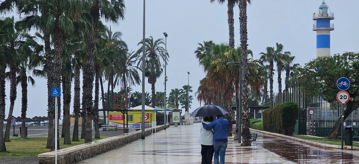 La Aemet avisa de un cambio de tiempo con lluvias, tormentas, fuertes rachas de viento y un descenso térmico