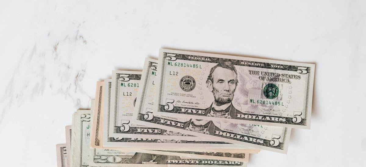 Libra esterlina: a cuánto cerró la cotización este miércoles 4 de marzo