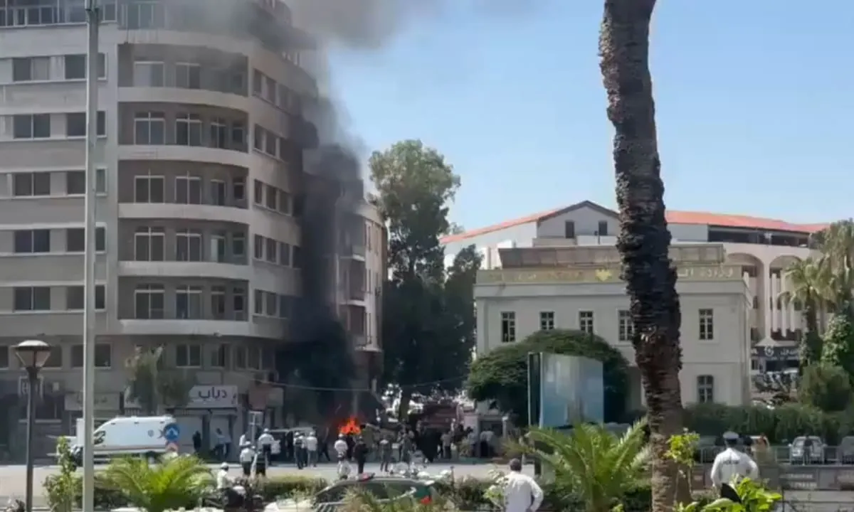 Explotaron dos bombas cerca del hotel donde se aloja Emmanuel Macron en su visita a Siria