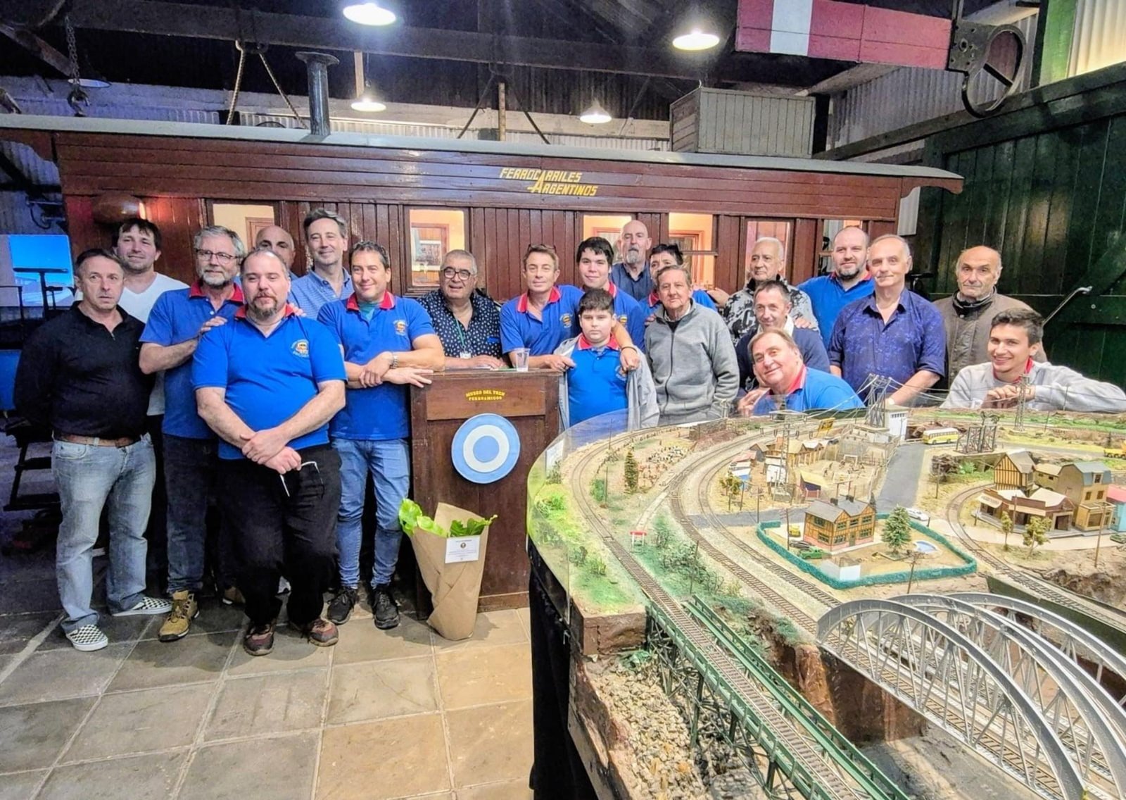 Un mundo de trenes miniaturas y réplica de La Trochita: el espectacular museo ferroviario que un grupo de amigos creó en Escobar