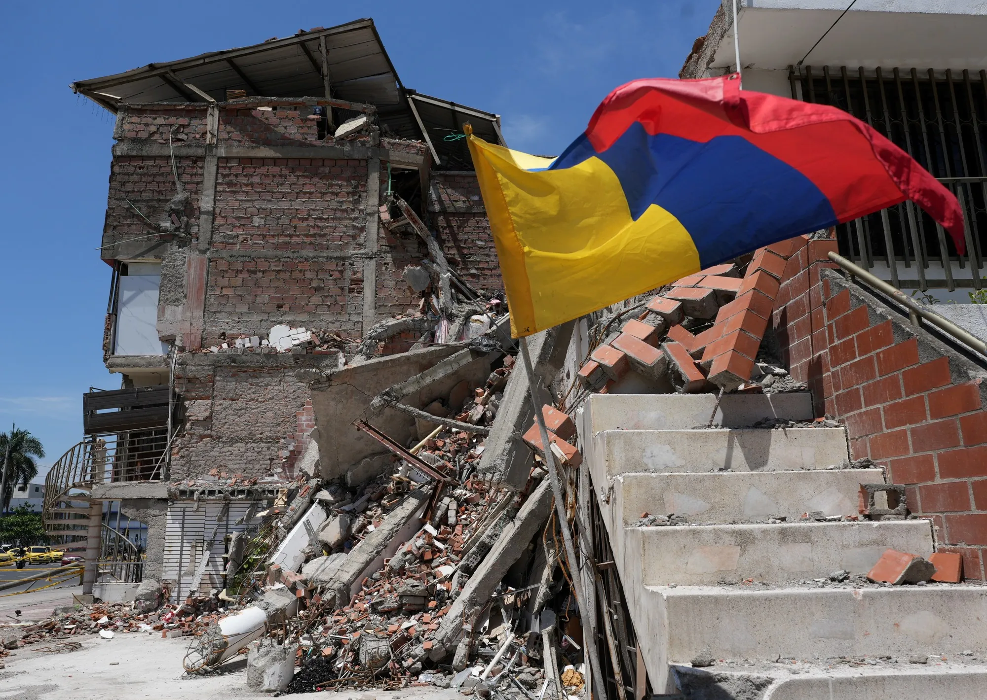 El Gobierno de Colombia elevó el número de víctimas fatales por el terremoto
