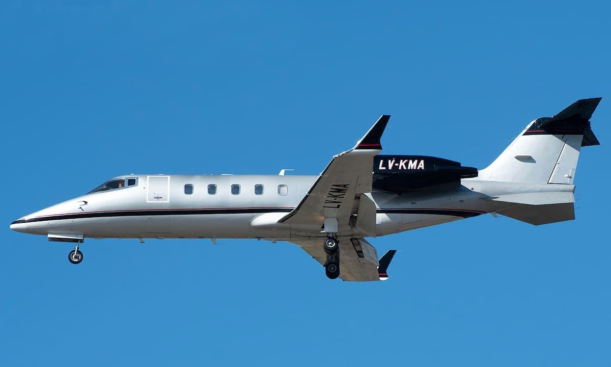 De quién es el avión que trae a Nahuel Gallo a la Argentina: lo usa el Chiqui Tapia y tiene vínculos con Fred Machado