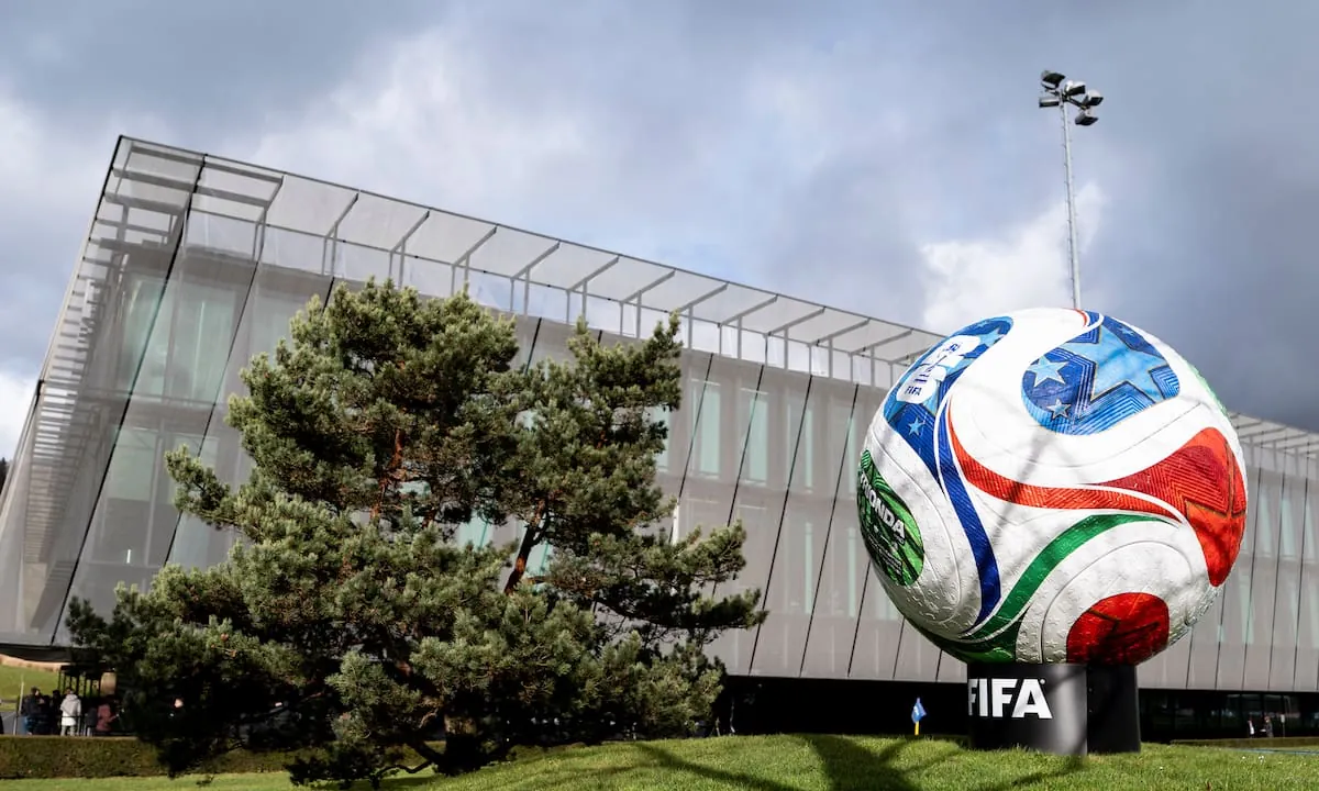 Paraguay está en lista de espera para 16avos de final y Australia avanza