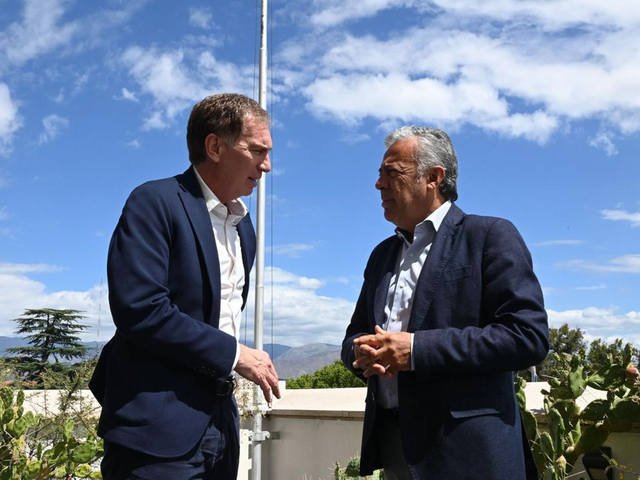 Javier Milei y sus medidas, EN VIVO: Diego Santilli se reunió con Cornejo en Mendoza y con Orrego en San Juan en busca de apoyos para la reforma laboral