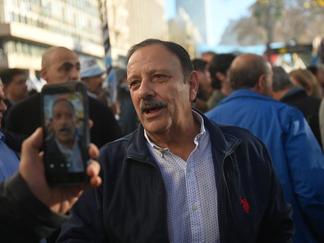 Ricardo Quintela solicitГі la renuncia de todo su gabinete en La Rioja