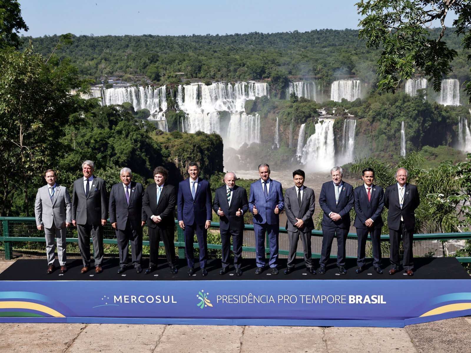 Otro candidato apoyado por Cristina Kirchner perdiГі una elecciГіn en LatinoamГ©rica: quГ© paГ­ses se pasaron a la derecha en los Гєltimos aГ±os
