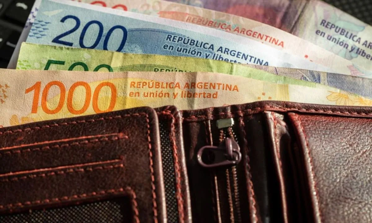 Aumentó el salario mínimo, vital y móvil: en cuánto queda a partir de septiembre y cómo se actualizará mes a mes hasta abril 2027
