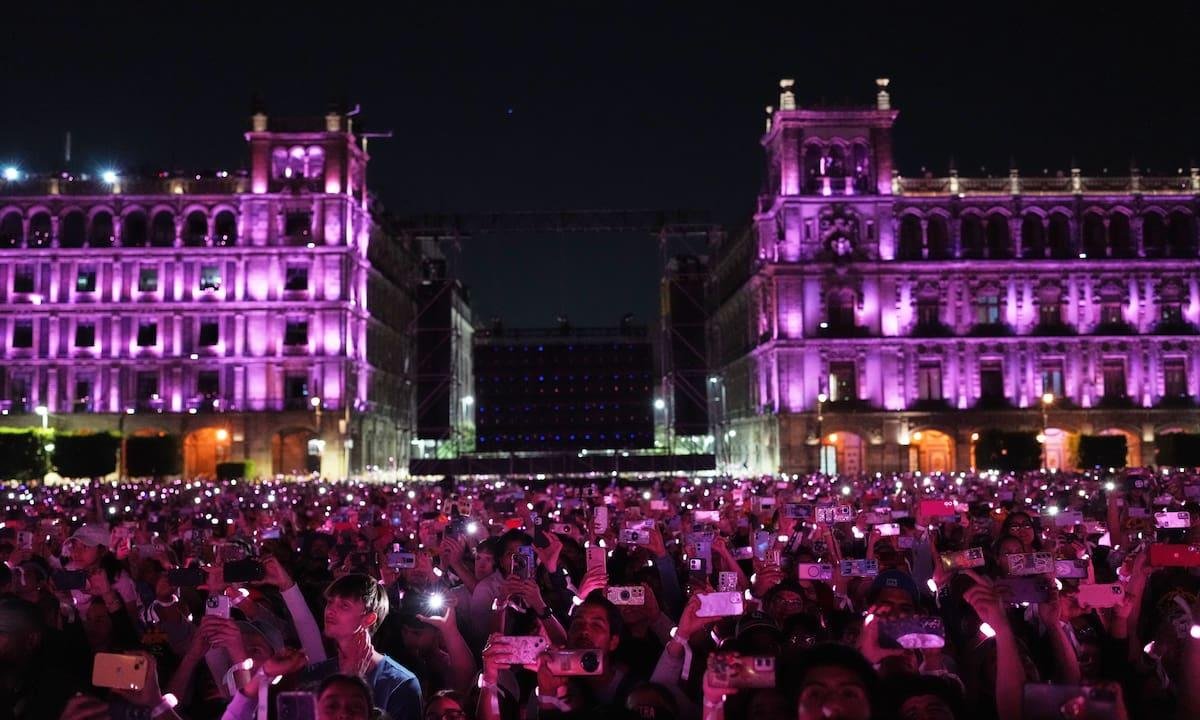 Shakira impone récord de asistencia con su concierto en el Zócalo de la Ciudad de México